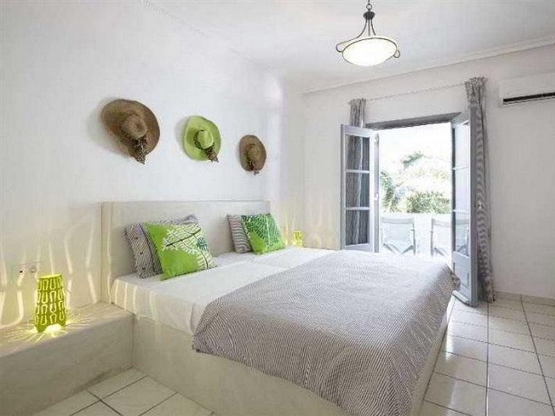 Fenix Hotel Περίσσα Εξωτερικό φωτογραφία