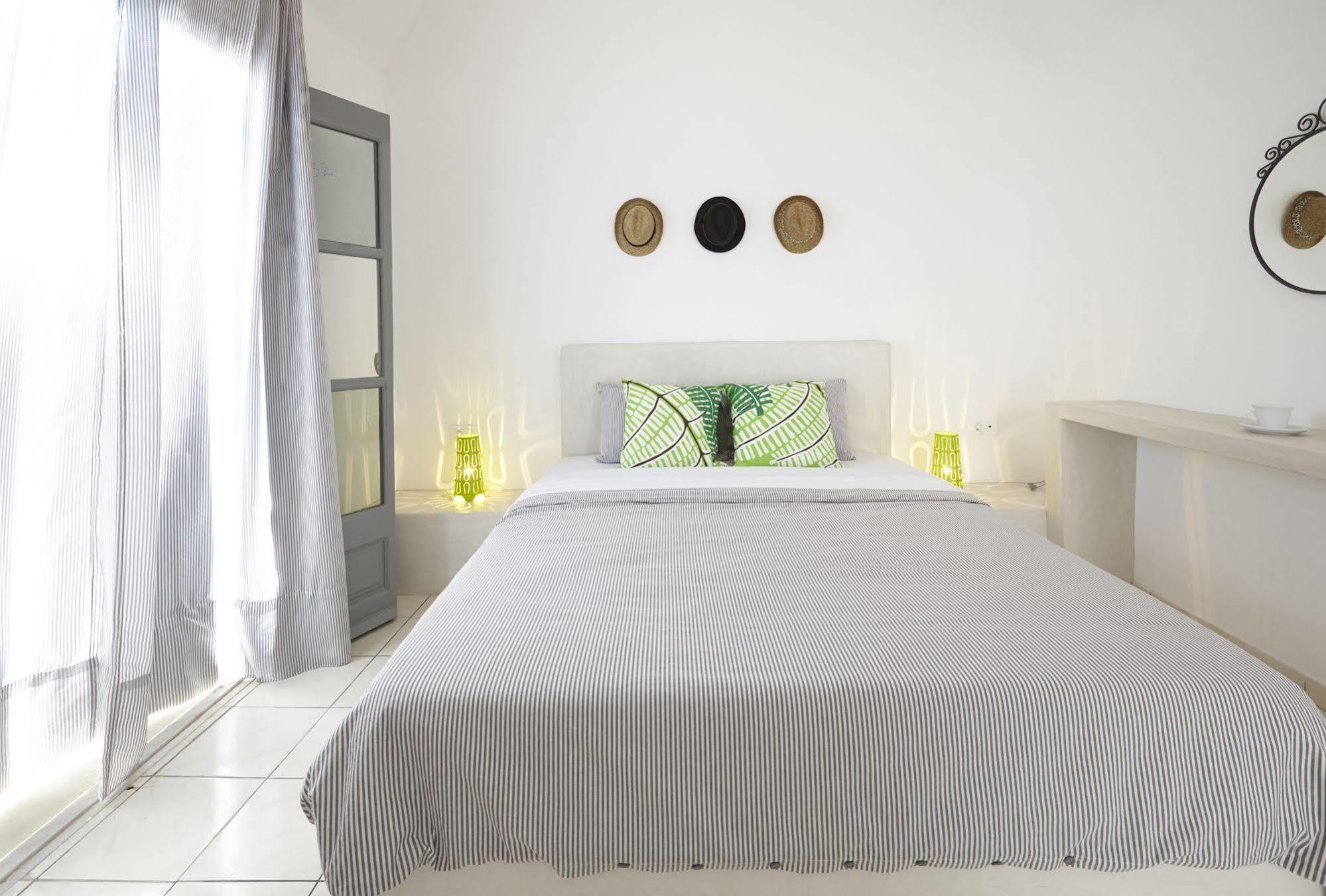 Fenix Hotel Περίσσα Εξωτερικό φωτογραφία