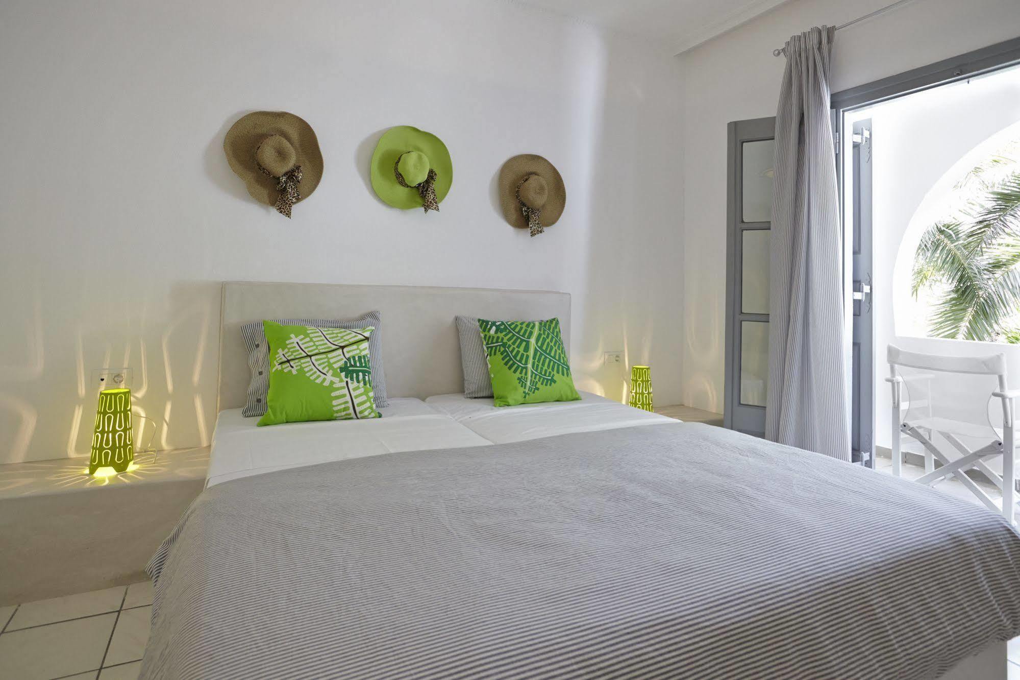 Fenix Hotel Περίσσα Εξωτερικό φωτογραφία